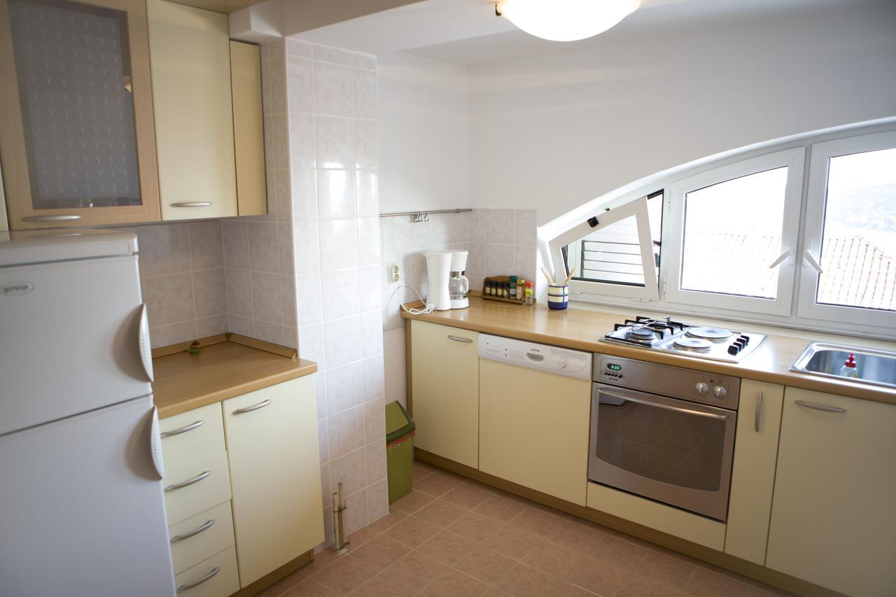 Apartment Dove With Sea View And Free Parking ดูบรอฟนิก ภายนอก รูปภาพ