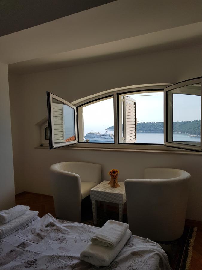 Apartment Dove With Sea View And Free Parking ดูบรอฟนิก ภายนอก รูปภาพ