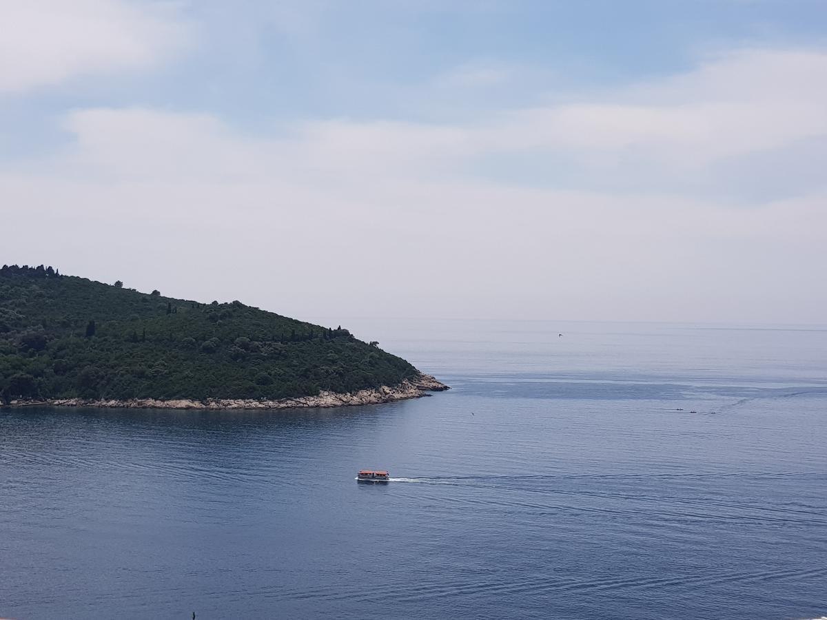 Apartment Dove With Sea View And Free Parking ดูบรอฟนิก ภายนอก รูปภาพ