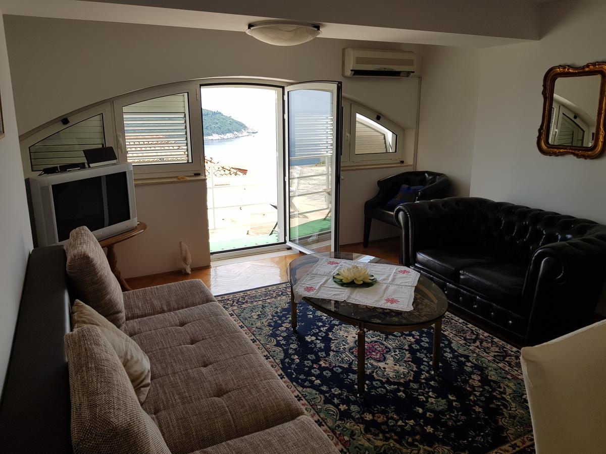 Apartment Dove With Sea View And Free Parking ดูบรอฟนิก ภายนอก รูปภาพ