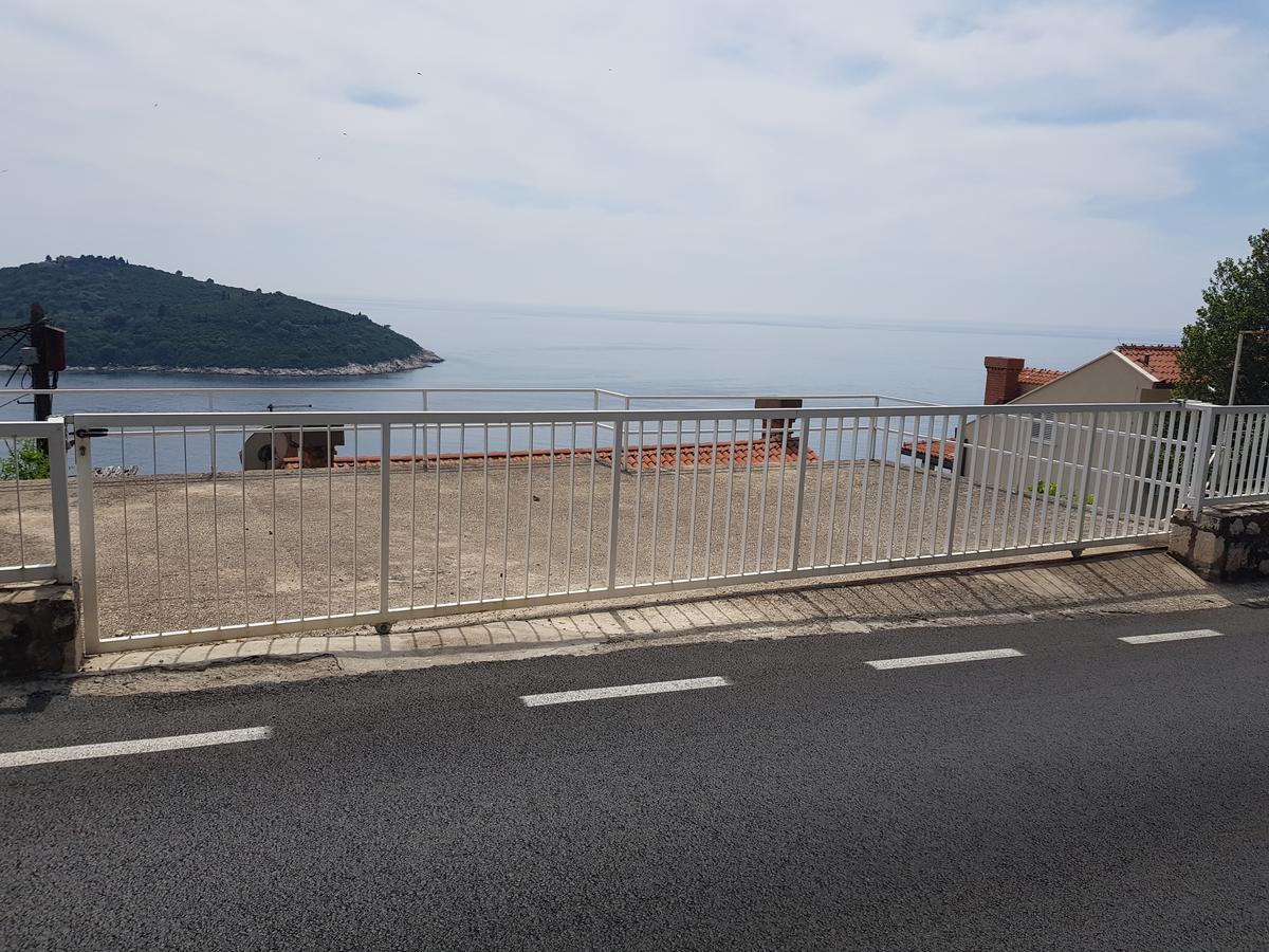 Apartment Dove With Sea View And Free Parking ดูบรอฟนิก ภายนอก รูปภาพ